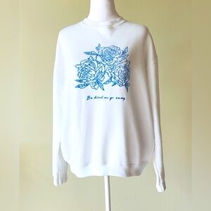 Minga London Ladies White & Embroidered Blue Flowers Long Sleeve Sweatshirt EUC
